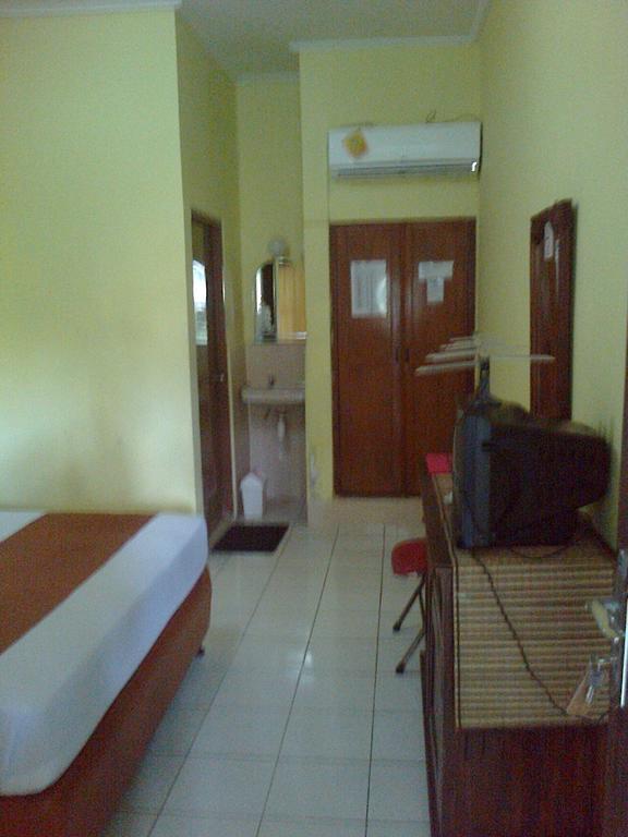 Hotel Puri Nusantara Kuta Lombok Extérieur photo