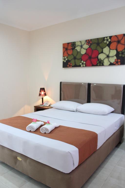 Hotel Puri Nusantara Kuta Lombok Extérieur photo